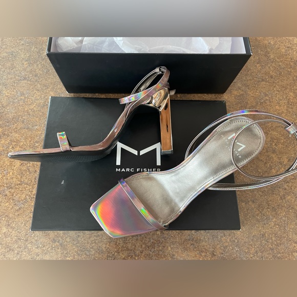 MARC FISHER LTD ARTHUR- PEWTER, SIZE 9M - Picture 8 of 11